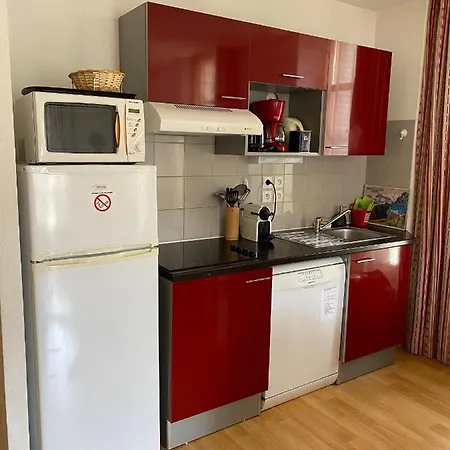 Bagneres De Luchon, Residence Val De Jade, Beau T3 Meuble, Plein Centre, Pour 4 Ou 6 Personnes Exterior photo